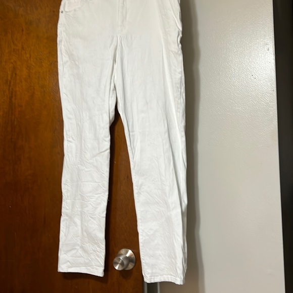 White jeans - Picture 1 of 2